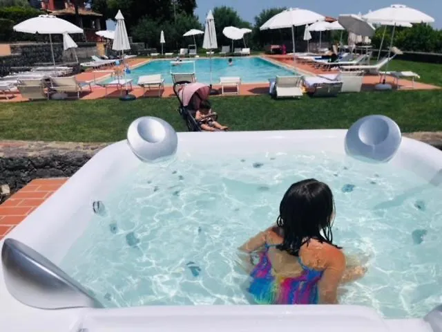 Agricampeggio Etna * Aci SantʼAntonio